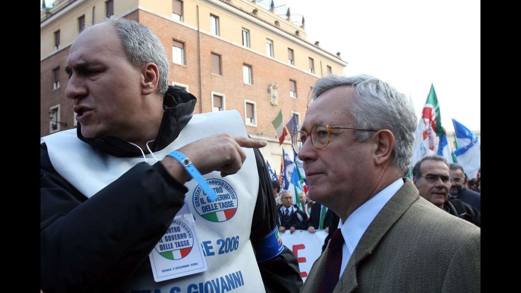 Tremonti non piace più neanche nel Pdl: in 4 si oppongono al decreto