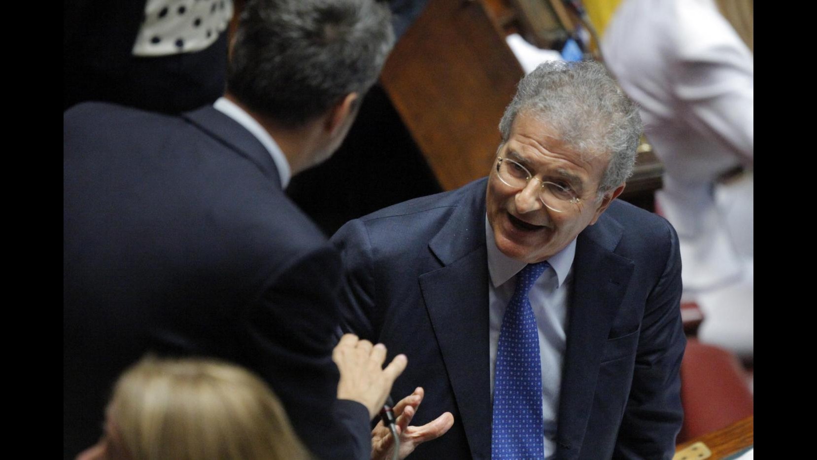 Cicchitto smentisce Bossi: Da Draghi arriva contributo positivo