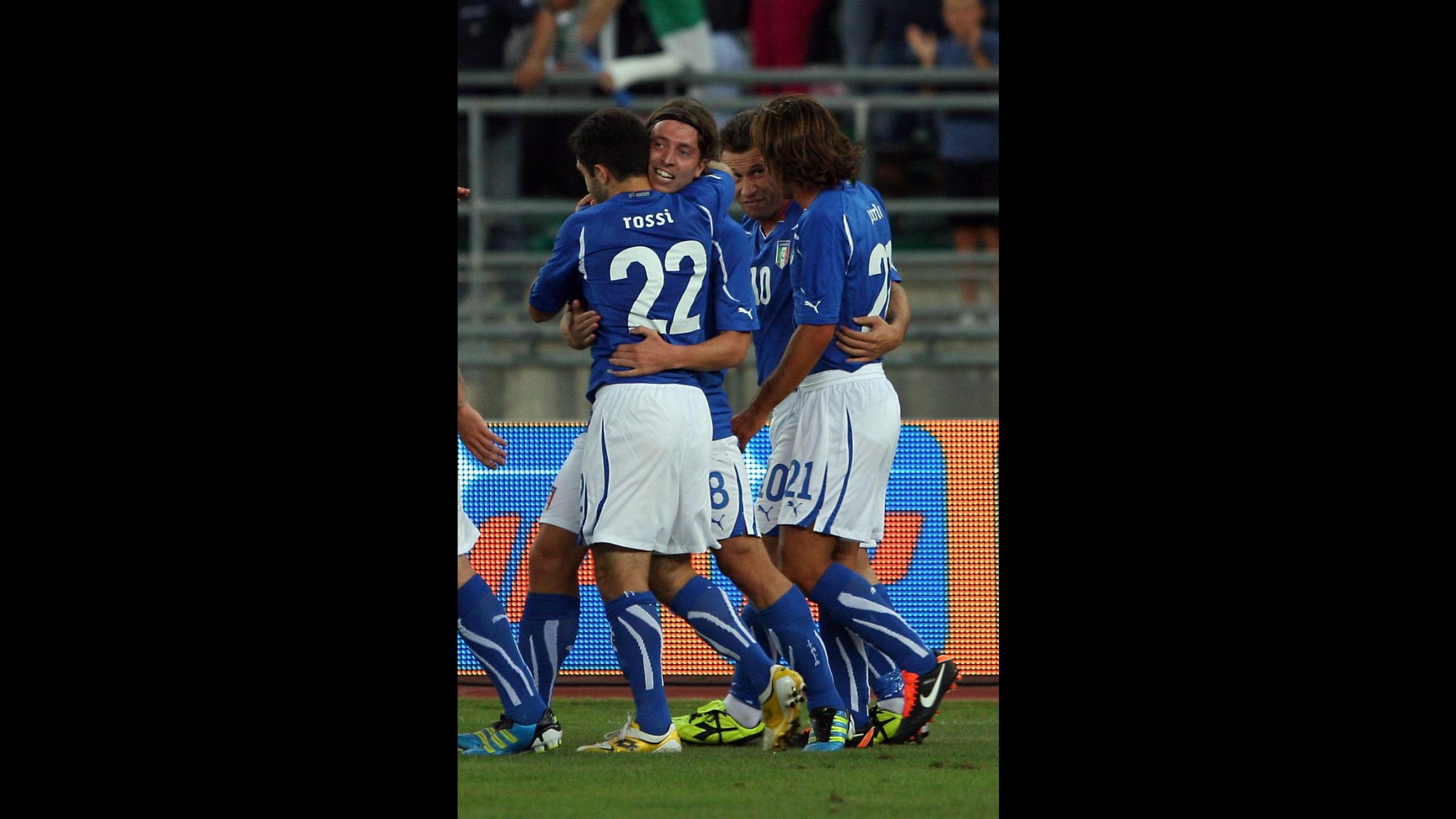 Italia-Spagna 2-1, decidono i gol di Montolivo e Aquilani