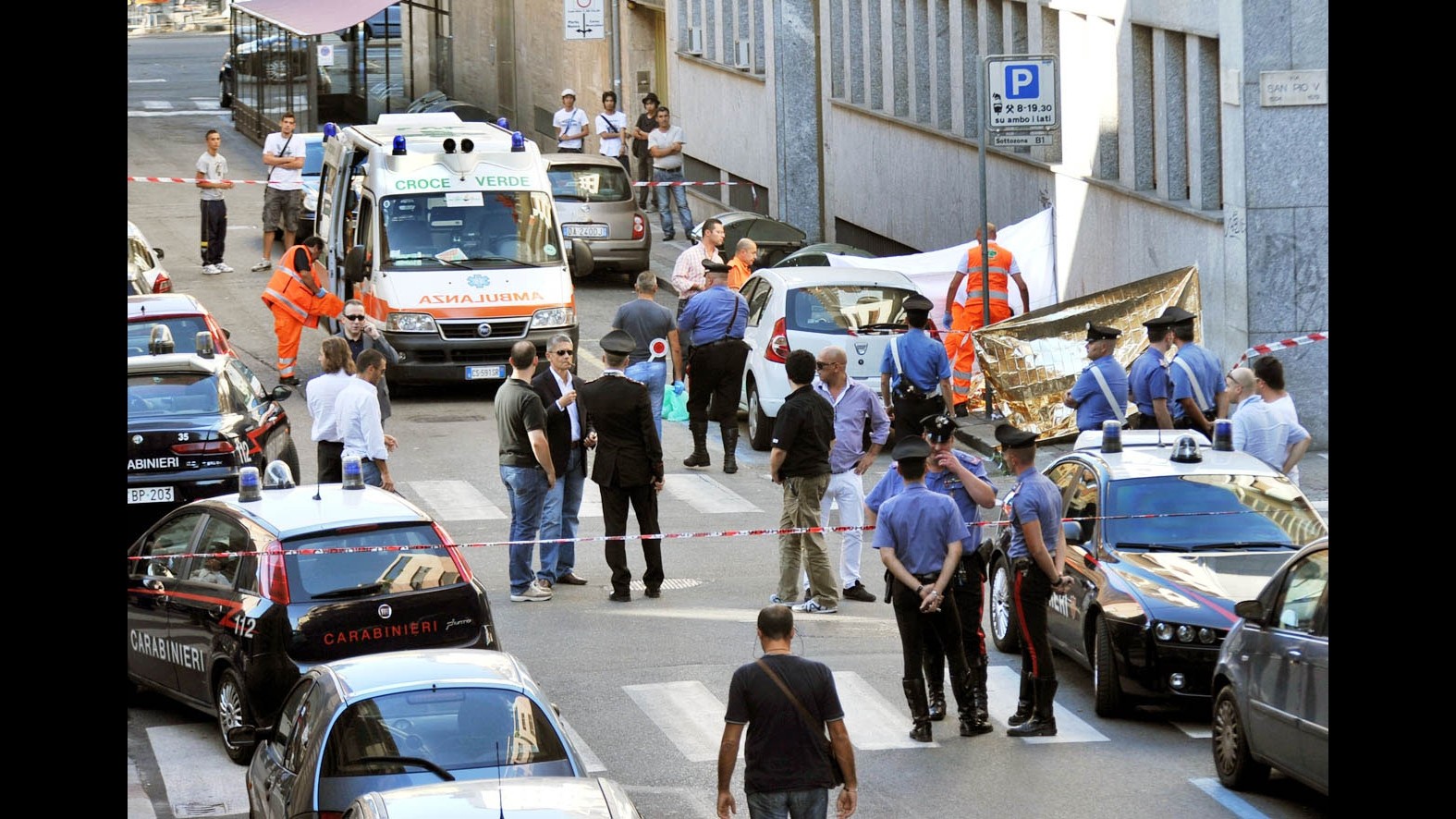 Torino, gioielliere spara e uccide rapinatore