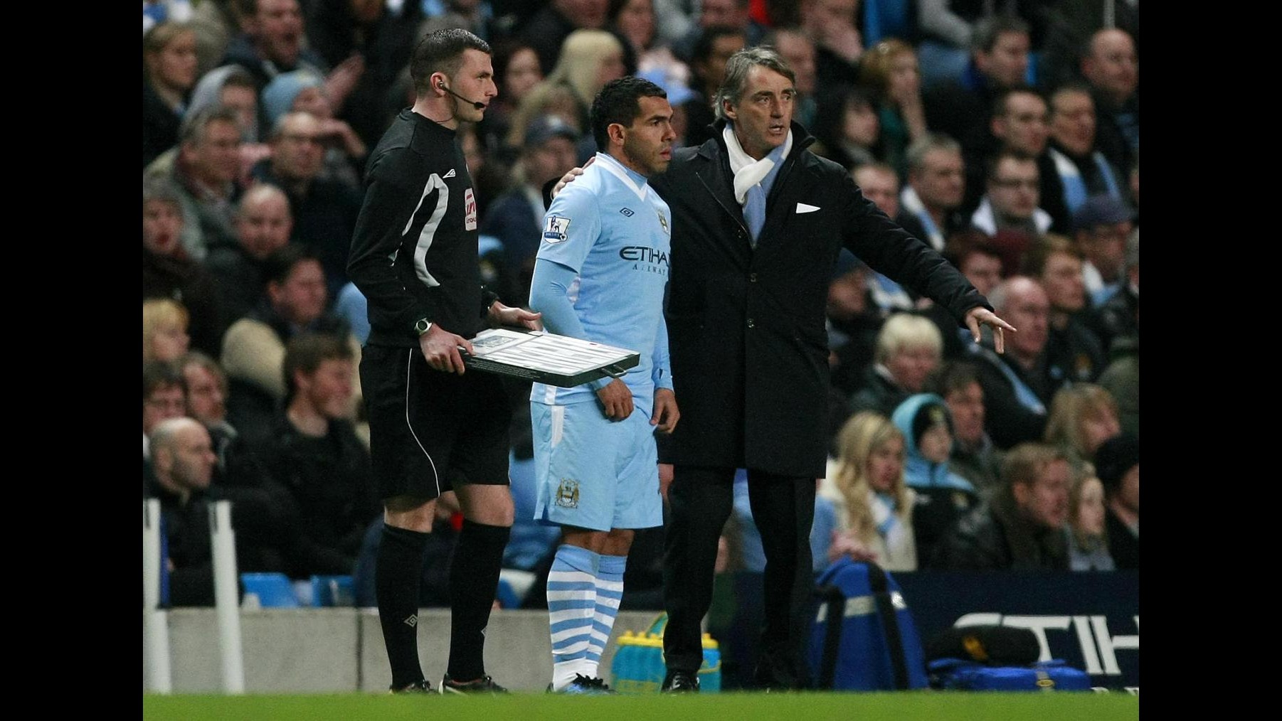 Premier League, entra Tevez ed il City batte 2-1 in rimonta il Chelsea