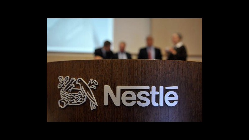 Nestlé, la corsa del franco svizzero affossa i profitti del 14%