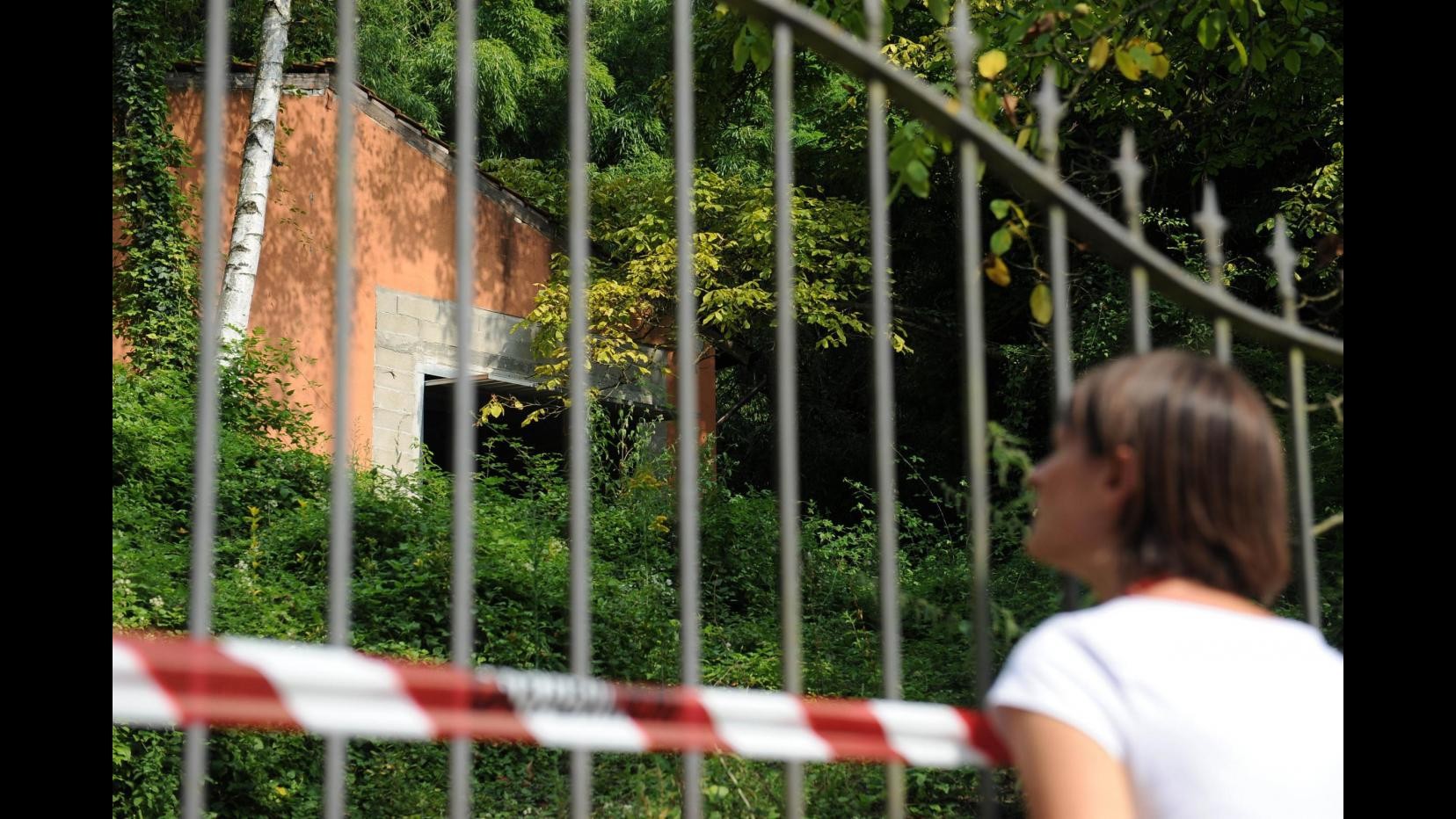 Tragedia della passione nel reggiano, uccide la moglie e si suicida