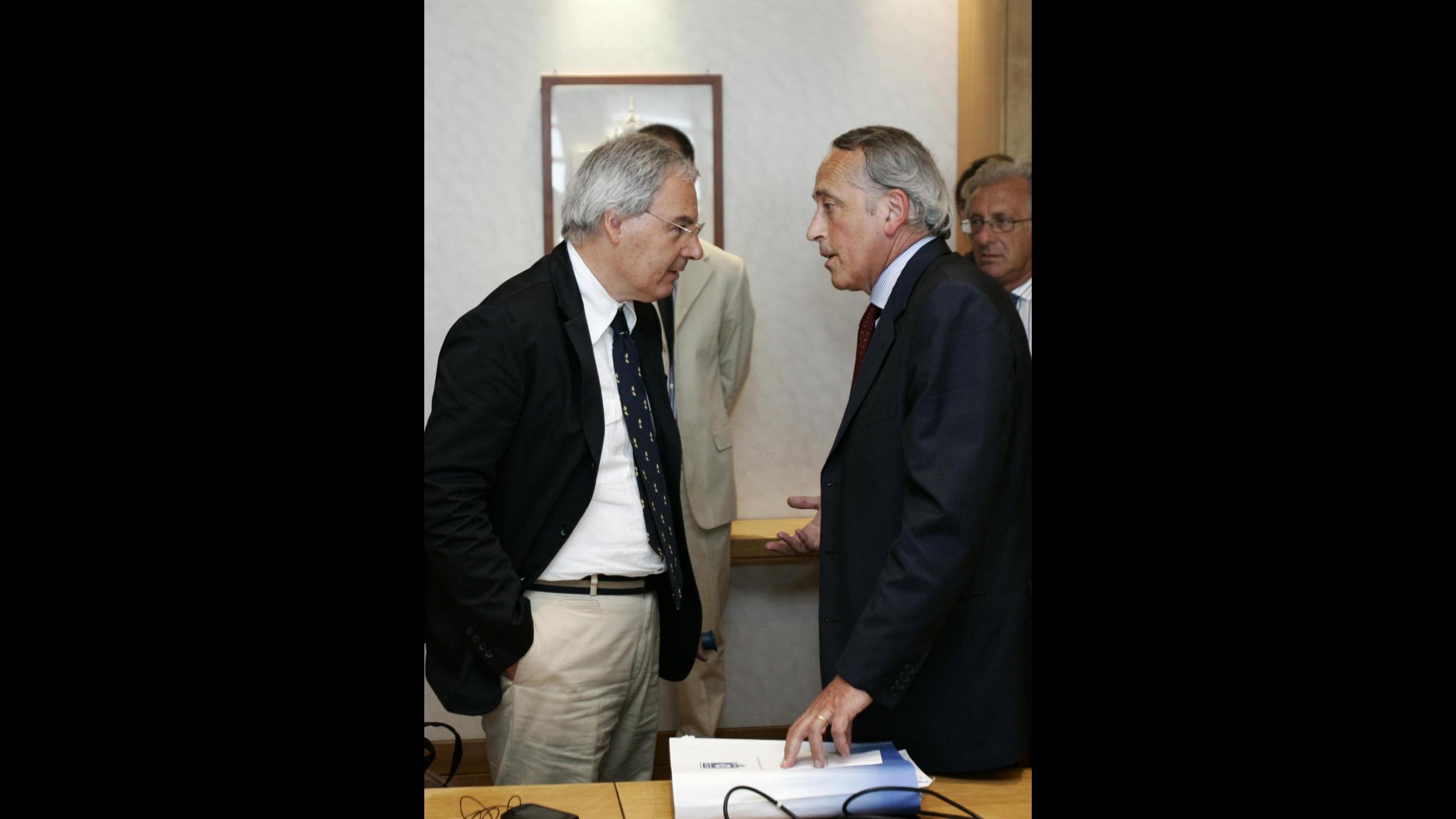 Contratto, lunedì la firma dell’accordo ponte