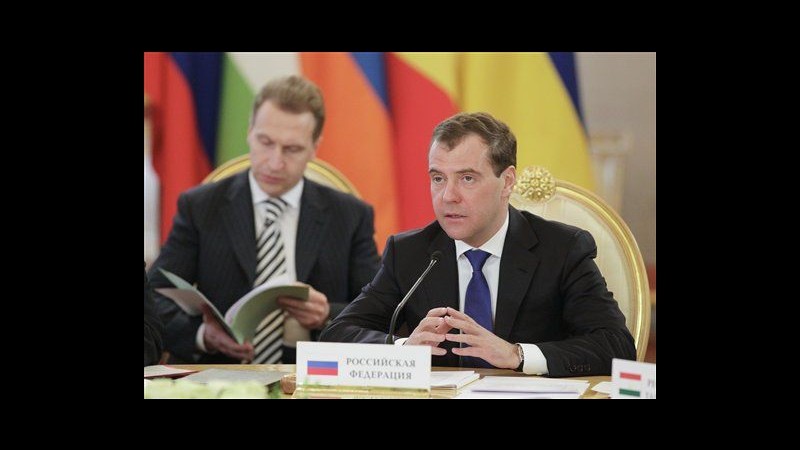 Russia, Medvedev: Forze armate si preparino a contrastare scudo Nato