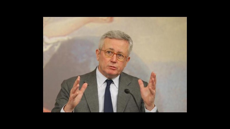 Manovra, Tremonti la difende: Né condono, né squilibri