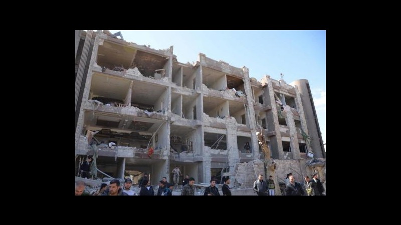 Siria, secondo giorno di cessate fuoco: Tiene, ma vittime durante proteste