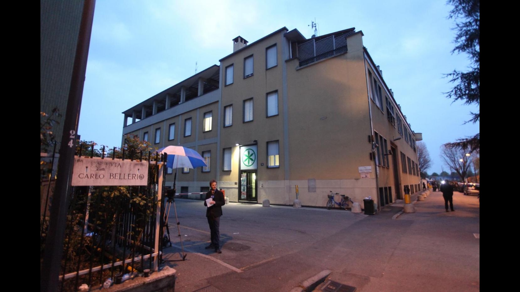 Lega espelle Mauro e Belsito, salvo Bossi jr
