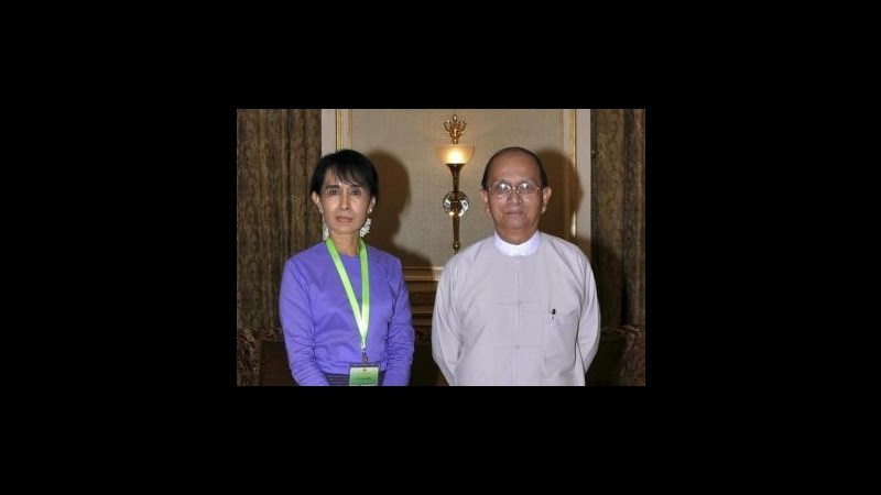 Birmania, Suu Kyi incontra presidente, 23 aprile l’ingresso in Parlamento
