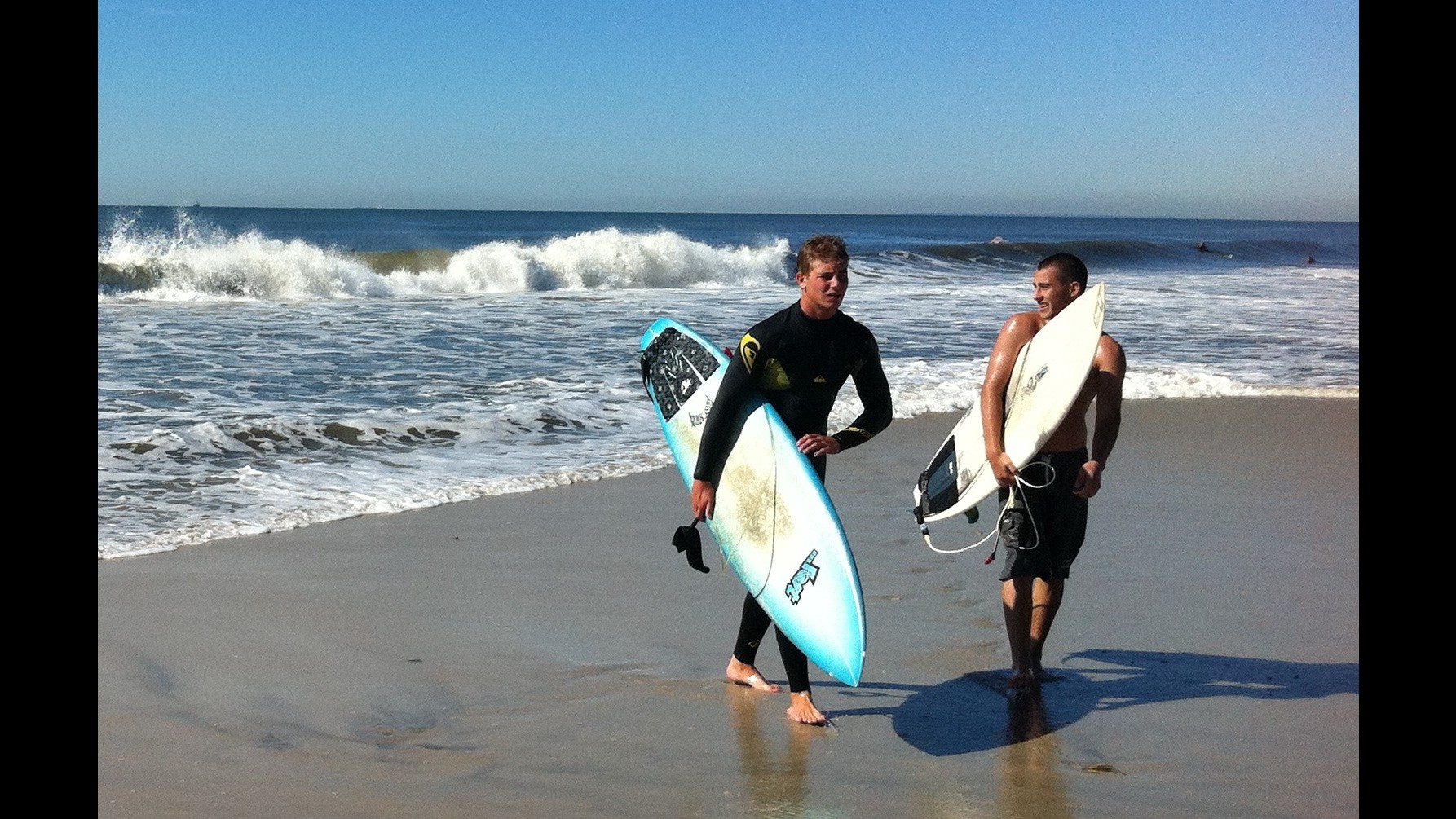 A Long Island tornano i surfisti