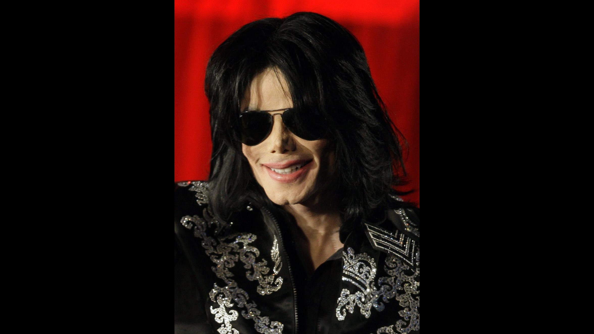 Michael Jackson, vietate le testimonianze legate alla pedofilia