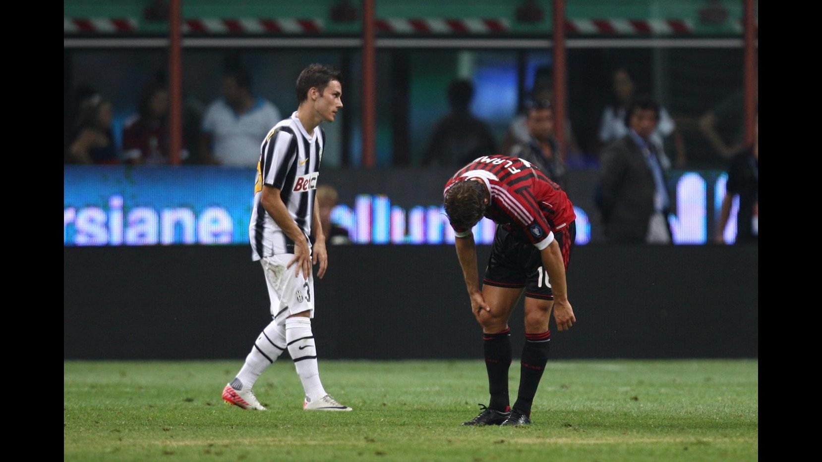 Milan, Flamini operato al ginocchio a Lione, stop 5-6 mesi