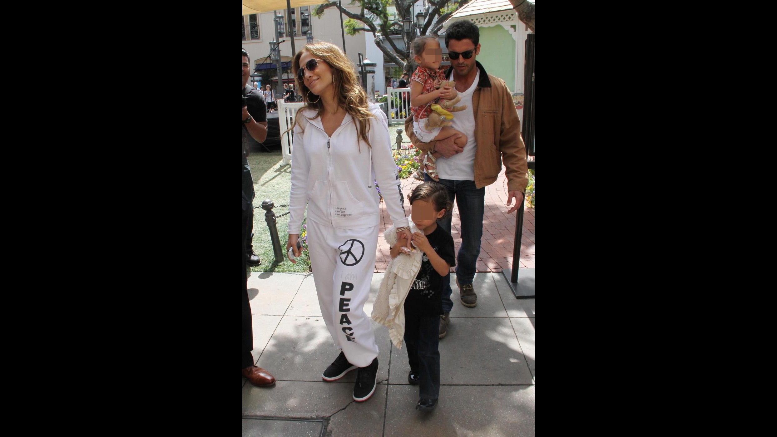 Jennifer Lopez festeggia i 25 anni del suo fidanzato