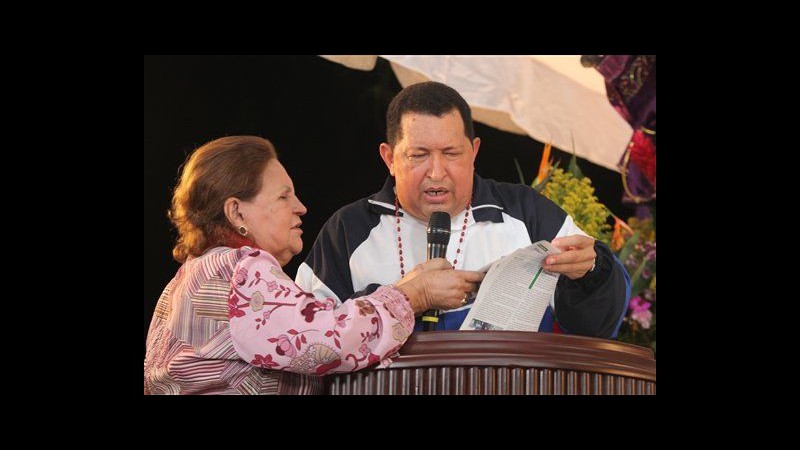 Venezuela, Chavez di nuovo a Cuba per seduta di radioterapia