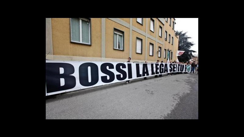 Bossi: Contro di noi tutto organizzato