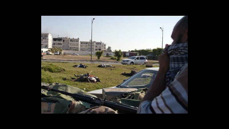 Libia, trovati decine di corpi di non combattenti vicino a fortezza