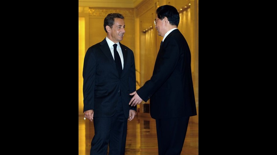 Libia, Sarkozy chiede aiuto alla Cina per ricostruire il Paese