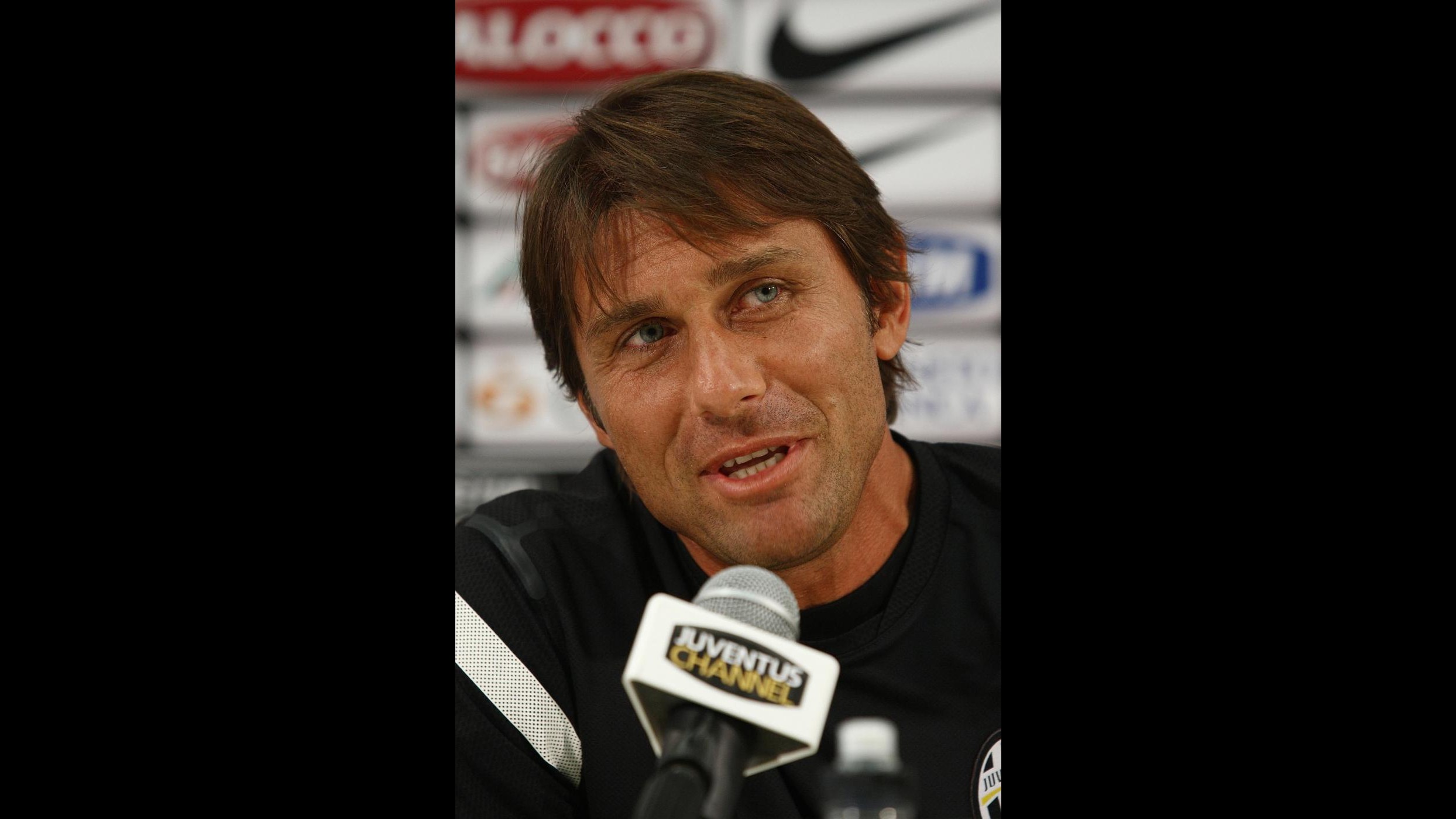 Conte: Juve deve rimanere con i piedi per terra
