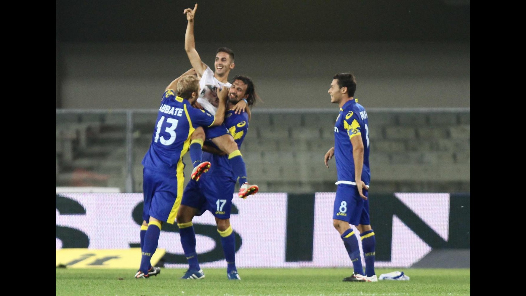 Serie B, Verona-Padova 2-2 nell’anticipo