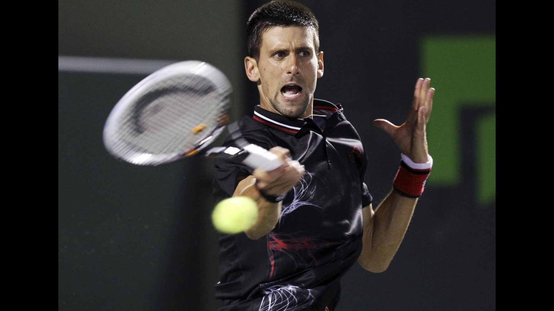 Djokovic trionfa a Miami, Murray si arrende in due set