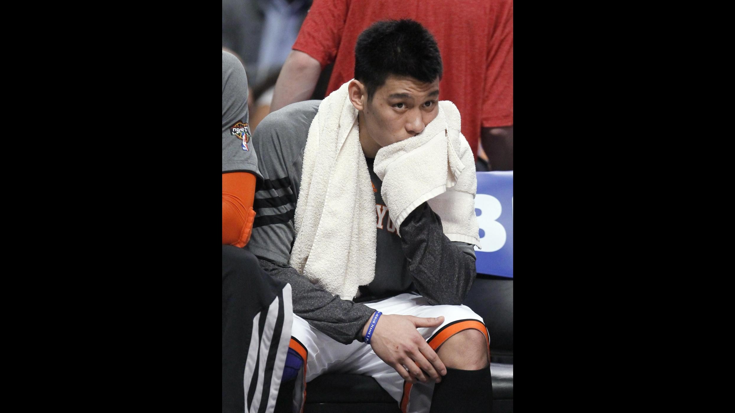 Nba: ginocchio ko, stagione finita per Jeremy Lin