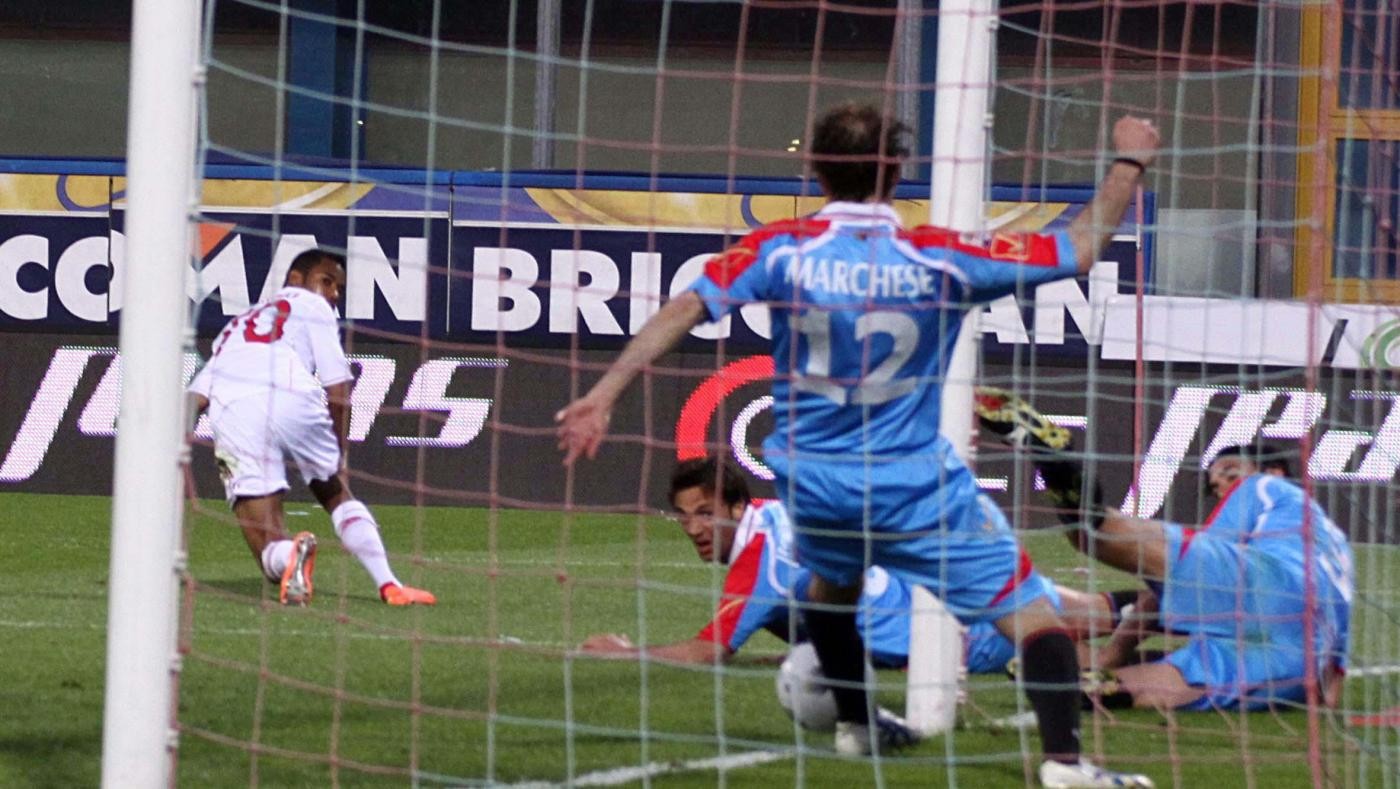 Sfogo Milan: Gol Robinho buono, Juve zitta. Ma le immagini lo smentiscono
