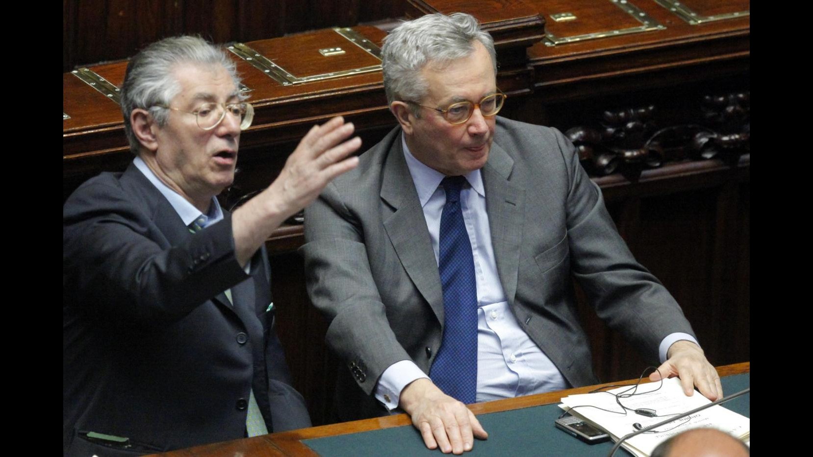 P4, Bossi: Non penso Tremonti rischi per Milanese, è brava persona