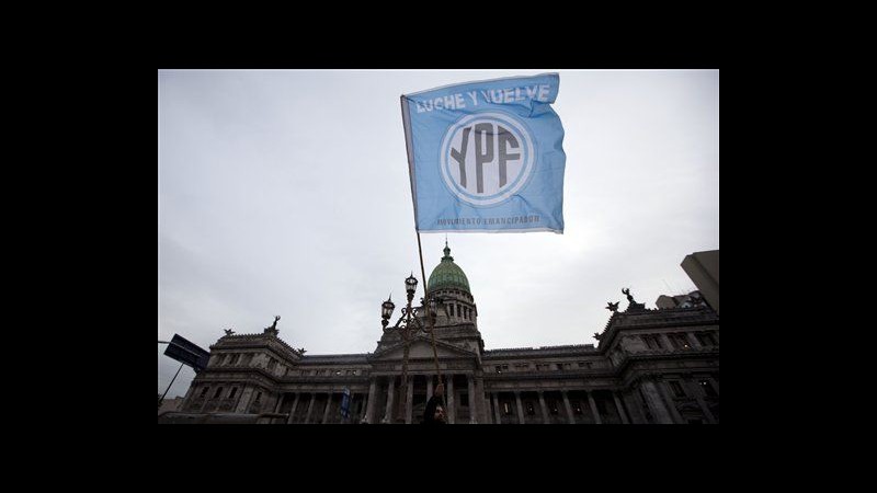 Repsol, Senato Argentina approva espropriazione Ypf