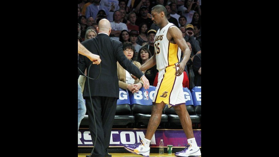 Nba, World Peace fermato 7 turni, Utah ai playoff e Belinelli show