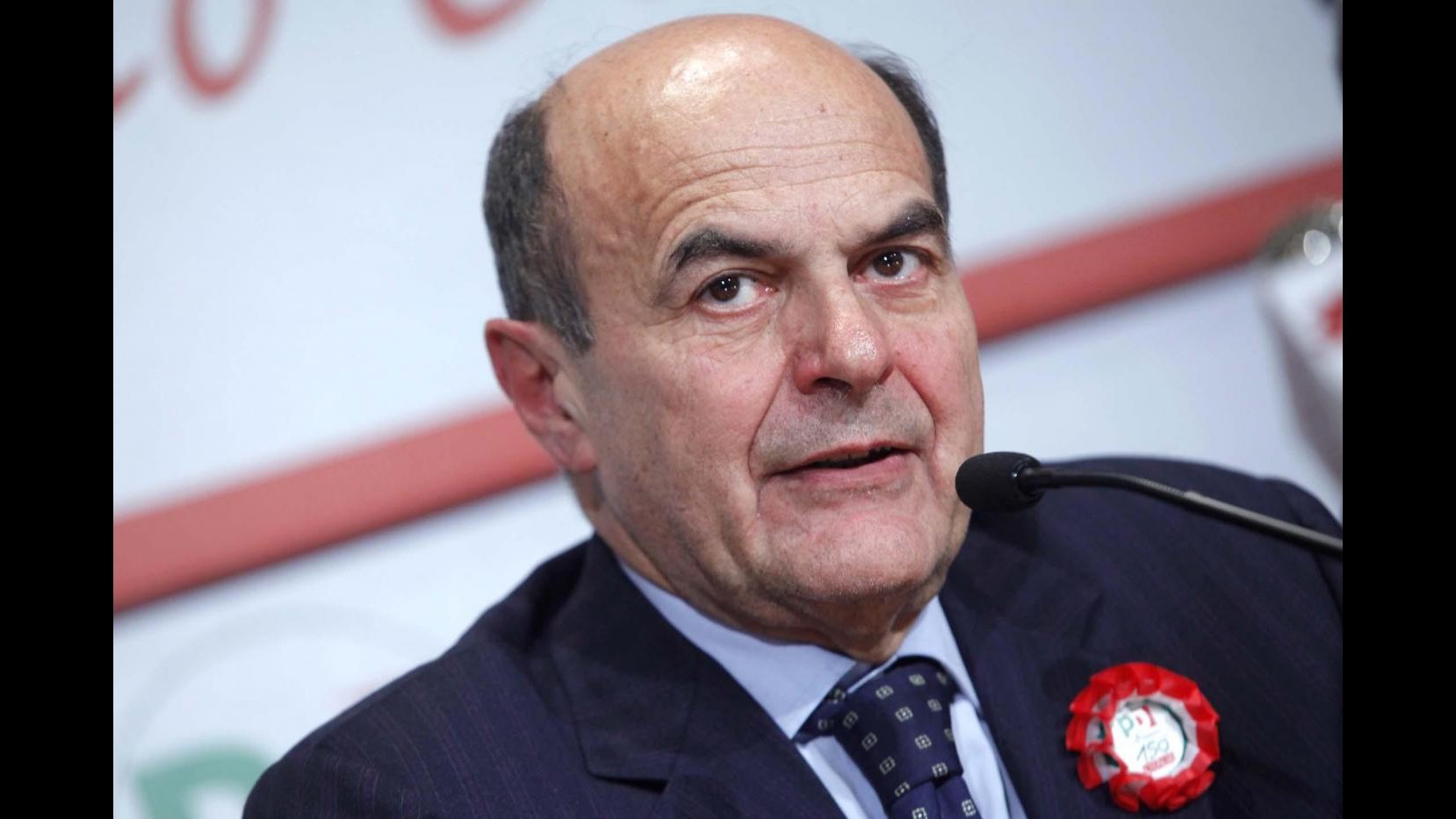Bersani: Dimezzare finanziamenti ai partiti