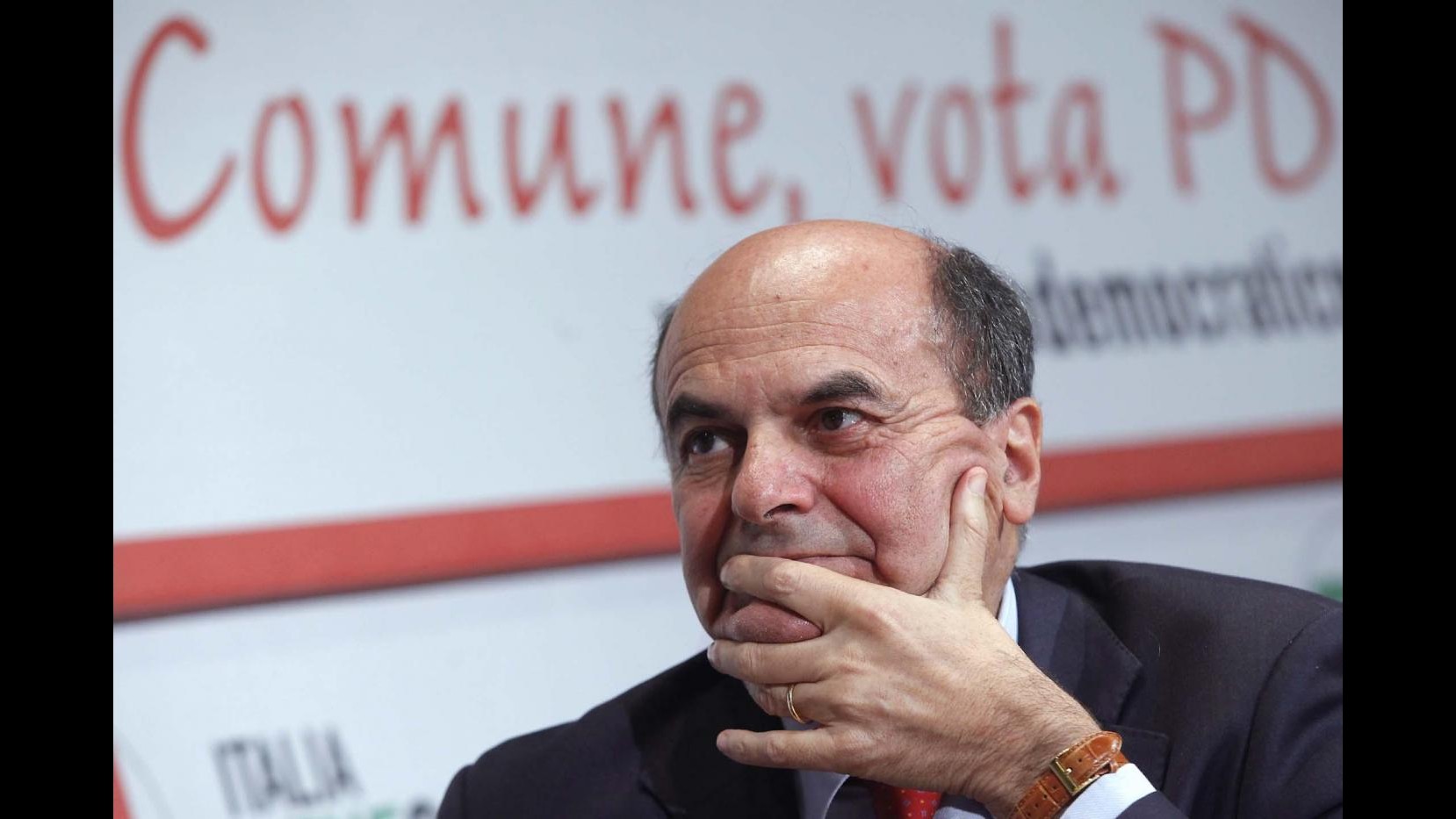 Bersani a Berlusconi: Pd mantiene la parola, il voto sarà nel 2013