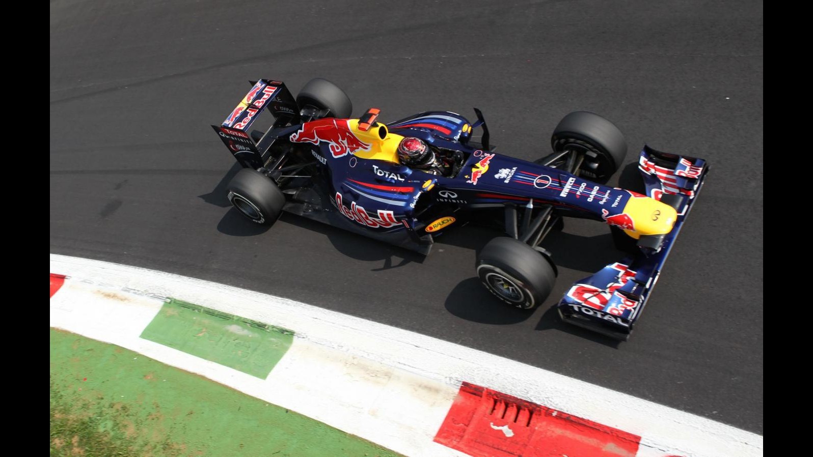 A Monza trionfa Vettel, Alonso è terzo