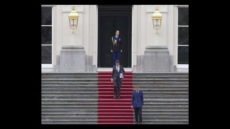 Olanda, seduta Parlamento dopo dimissioni governo di Mark Rutte