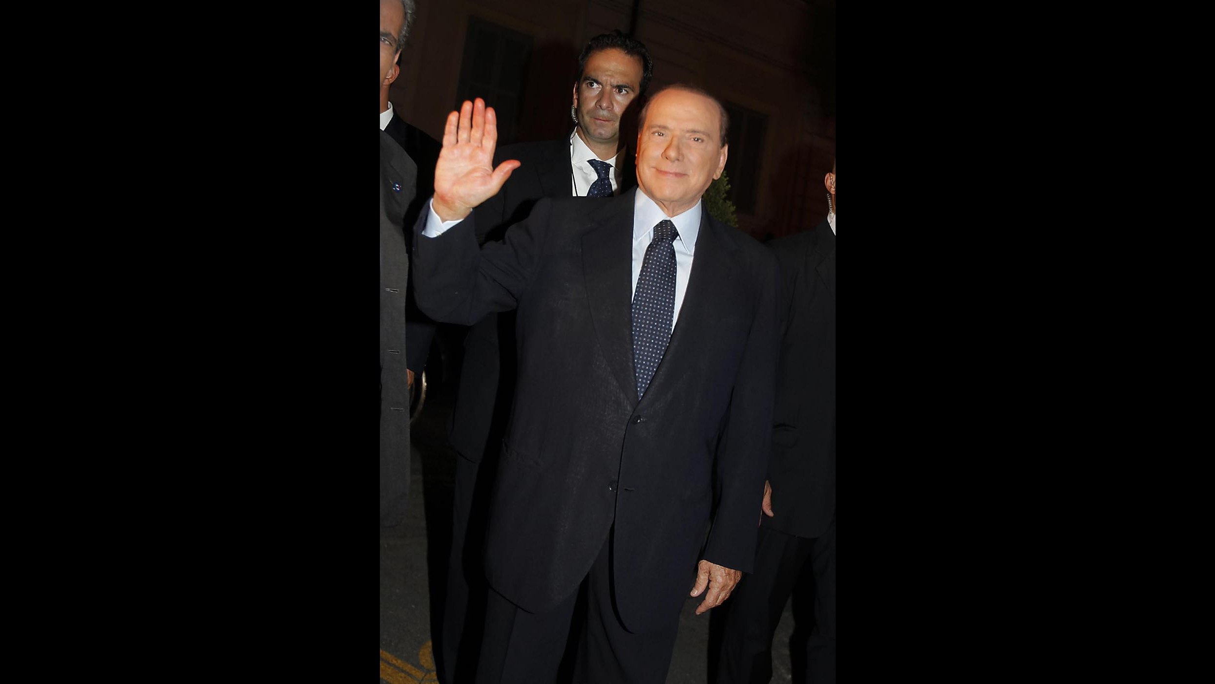 Berlusconi: Andare a Bruxelles martedì è un mio dovere