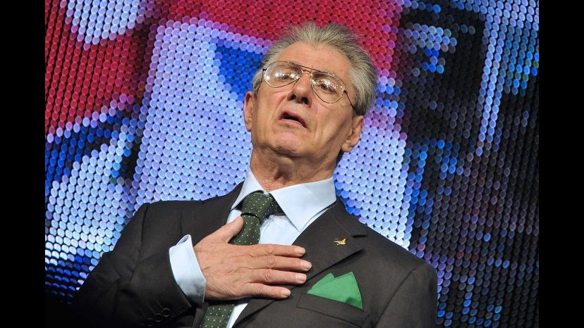 Lega, Bossi: Mai più odio e scontri, prevalga amore e unità partito