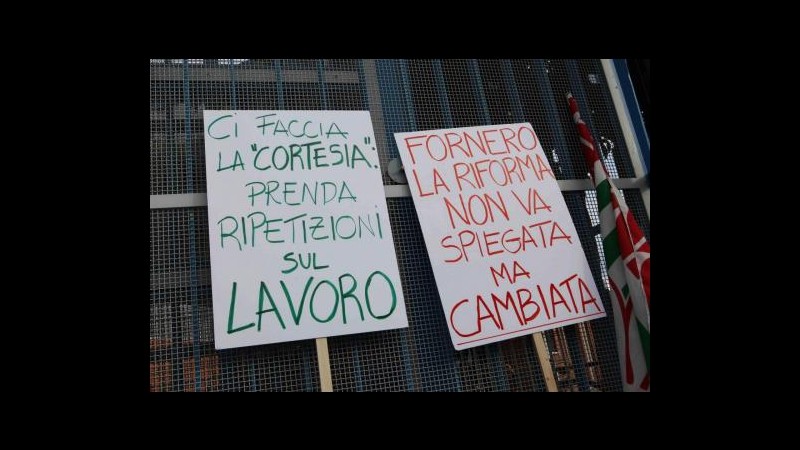 Fornero all’Alenia su invito Fiom. Lavoratori: Ha avuto coraggio
