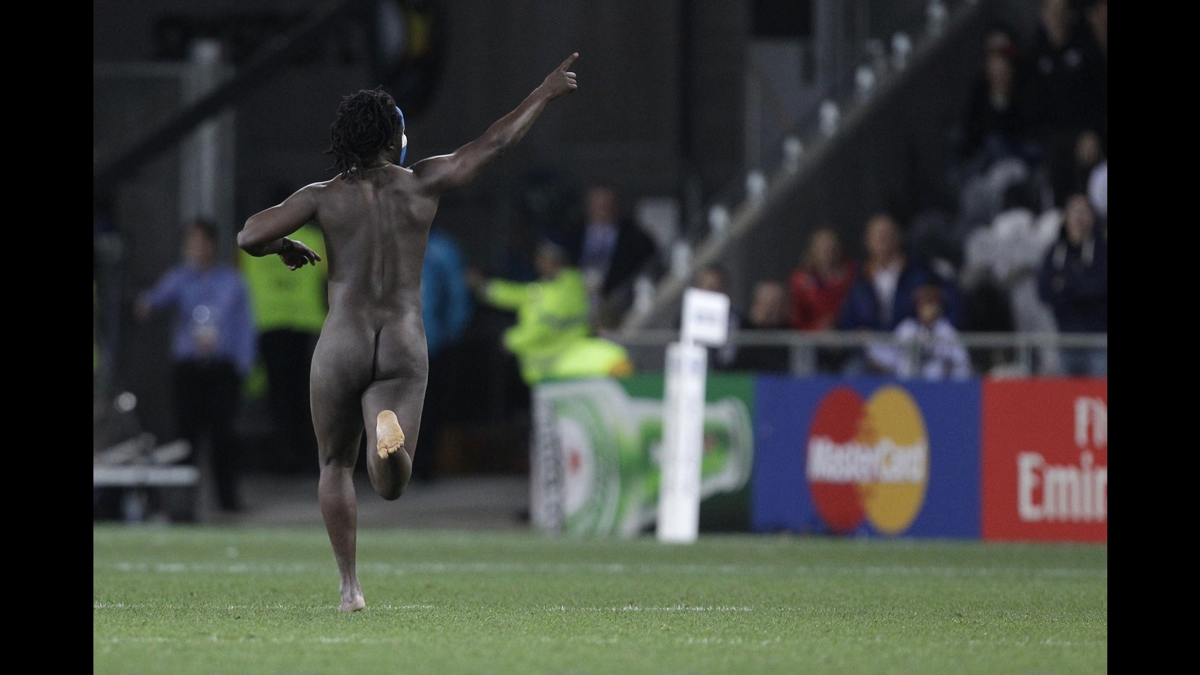 Mondiali rugby, l’invasore solitario