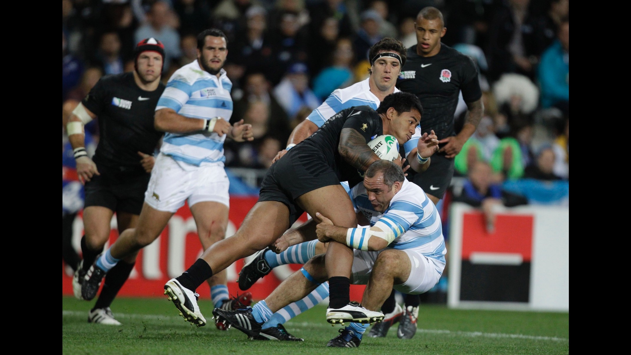 Mondiali rugby, vincono Francia e Inghilterra, domani esordio Italia