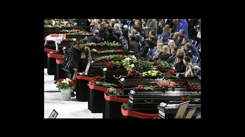 Anche Putin a funerali giocatori Lokomotiv Yaroslavl