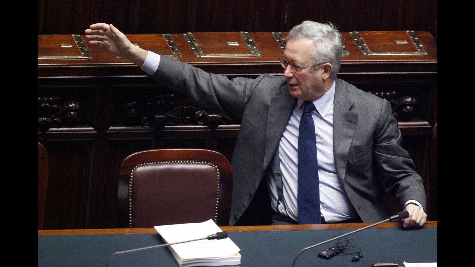 Tremonti ‘elettore’ di Hollande per fermare lo strapotere delle banche