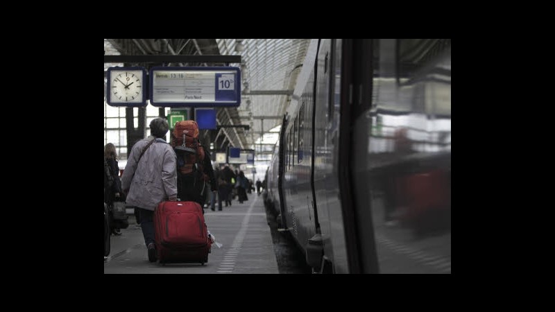 Olanda, collisione fra 2 treni ad Amsterdam: 121 feriti, 51 gravi