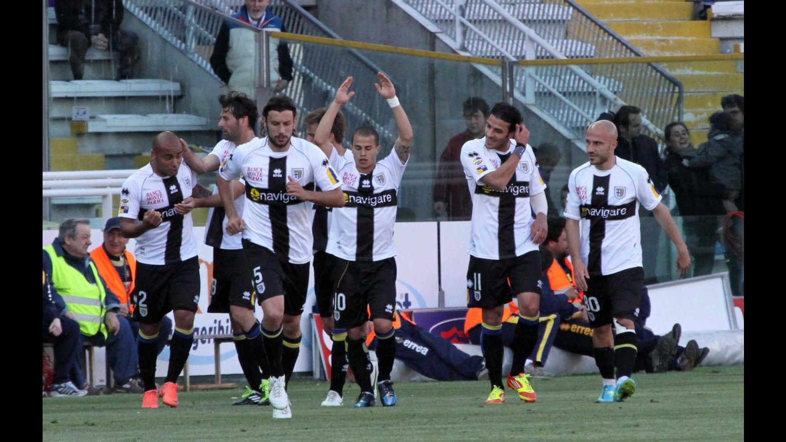 Serie A, Parma abbatte Cagliari 3-0, Chievo e Udinese 0-0