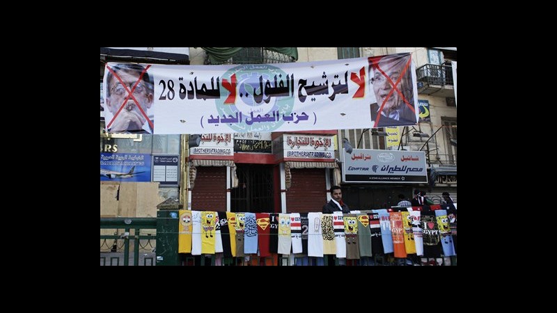 Egitto, migliaia tornano in piazza Tahrir contro giunta militare