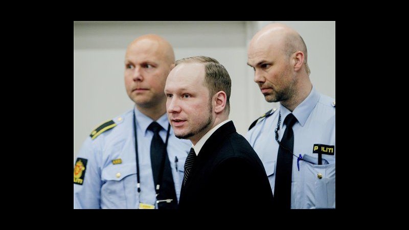 Breivik si formò su tecniche al-Qaeda, voleva sua versione europea