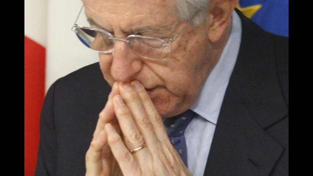 Monti: La crescita solo nel 2013