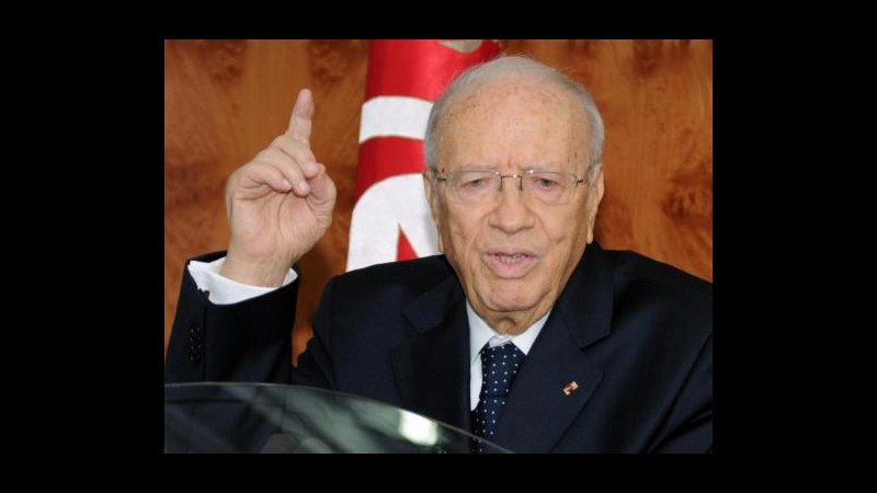 Tunisia rafforza stato di emergenza per bloccare violenze in aumento