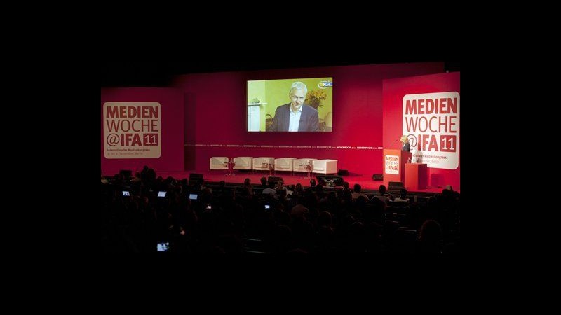 Assange: WikiLeaks costretto a pubblicare per negligenza Guardian