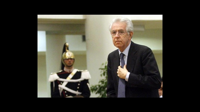 Monti: Italia soffre ma dà prova esemplare