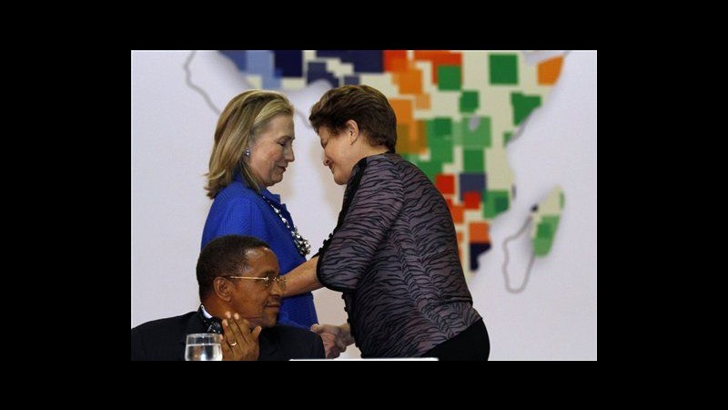 Hillary Clinton in Brasile: Cura contro corruzione è apertura governi