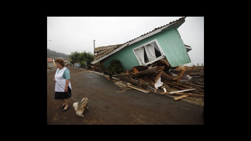 Cile, governo non avvertì di tsunami 2010: risarcirà familiari vittima